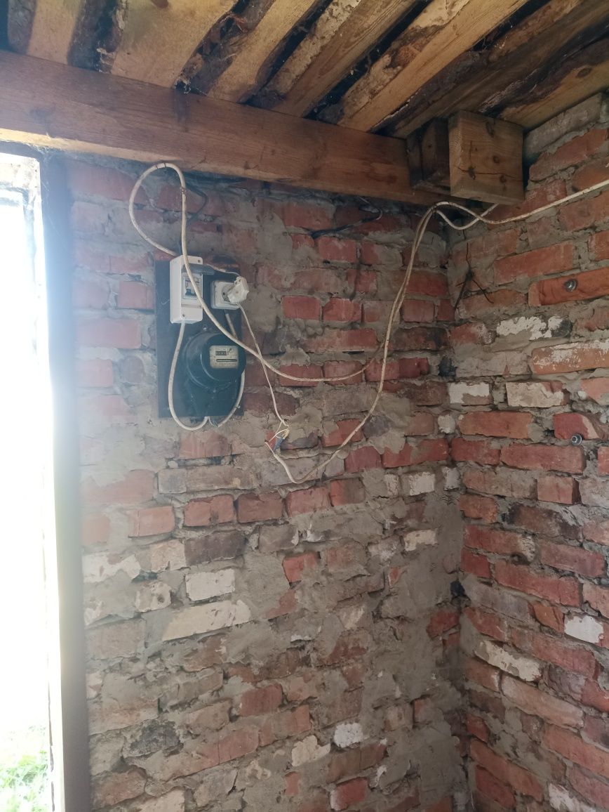 Продам гараж под ВИПЛАТУ,ОРЕНДА.великий 4 коператив 6*4.15