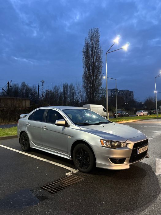 Mitsubishi Lancer 2008 X покоління