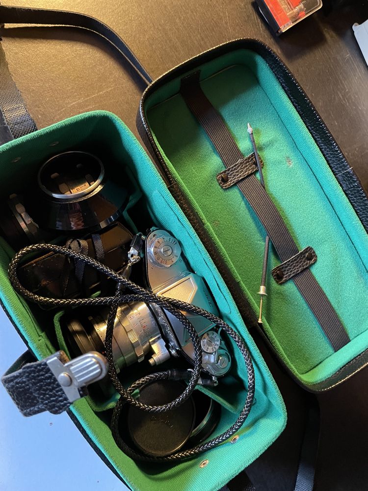 Aparat Exakta Varex II a Jhagee Dresden