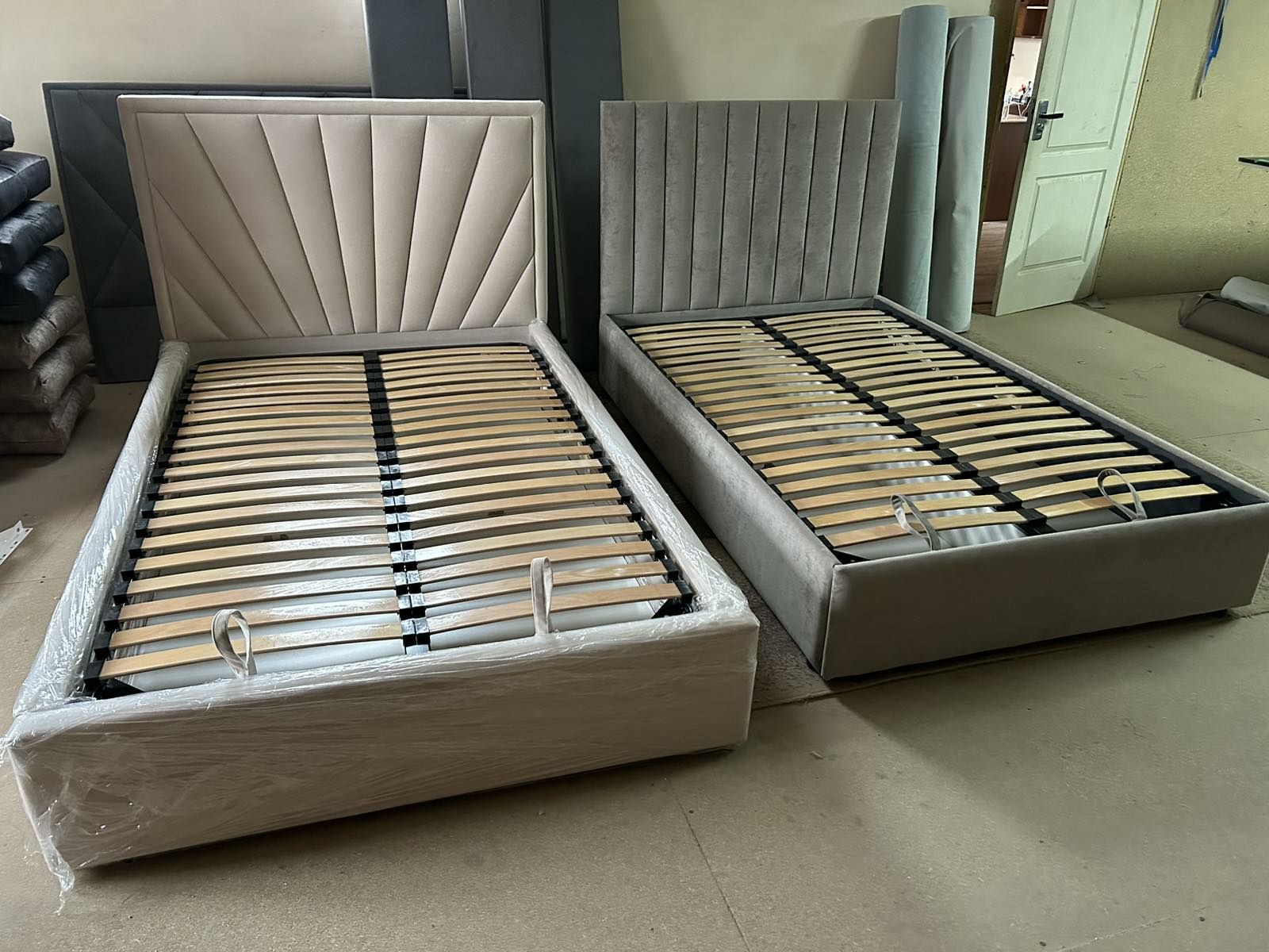 Кровати от производителя в Харькове, мягкие тканевые кровати