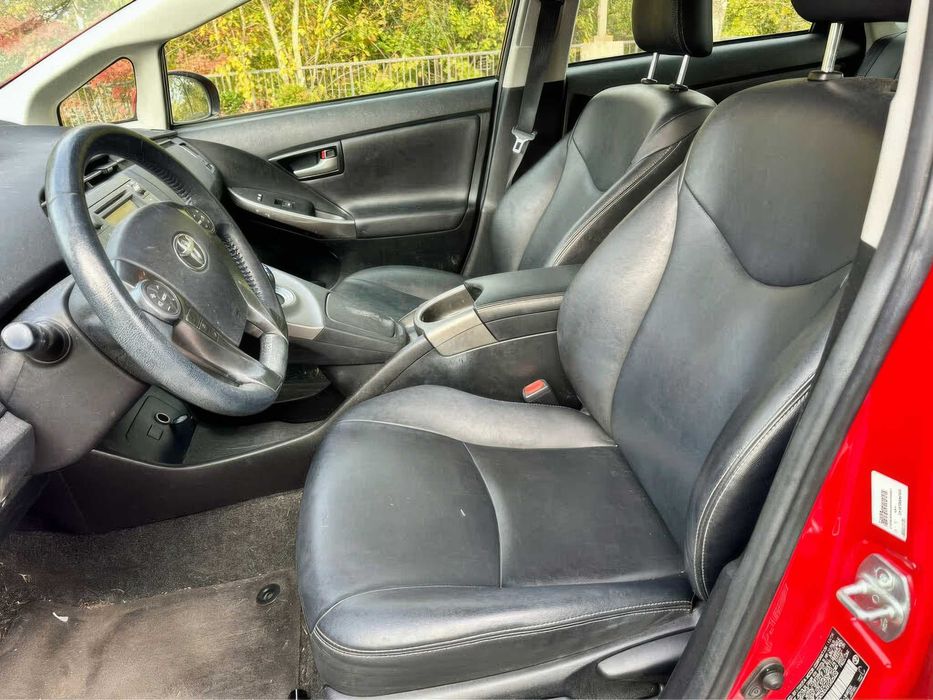 Toyota Prius Persona Series      2015