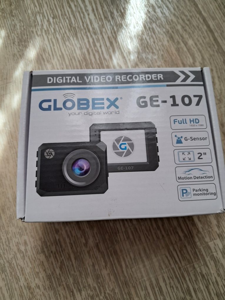 Продам видеорегистратор Globex ge-107