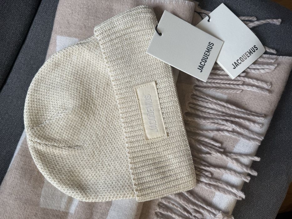 Набір шапка+шарф в бежевому кольорі