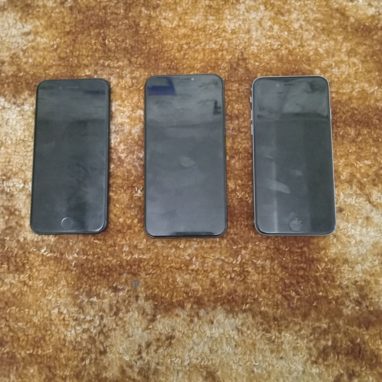 Продаю комплект смартфонів iphone: 11, x, 7, 7, 6