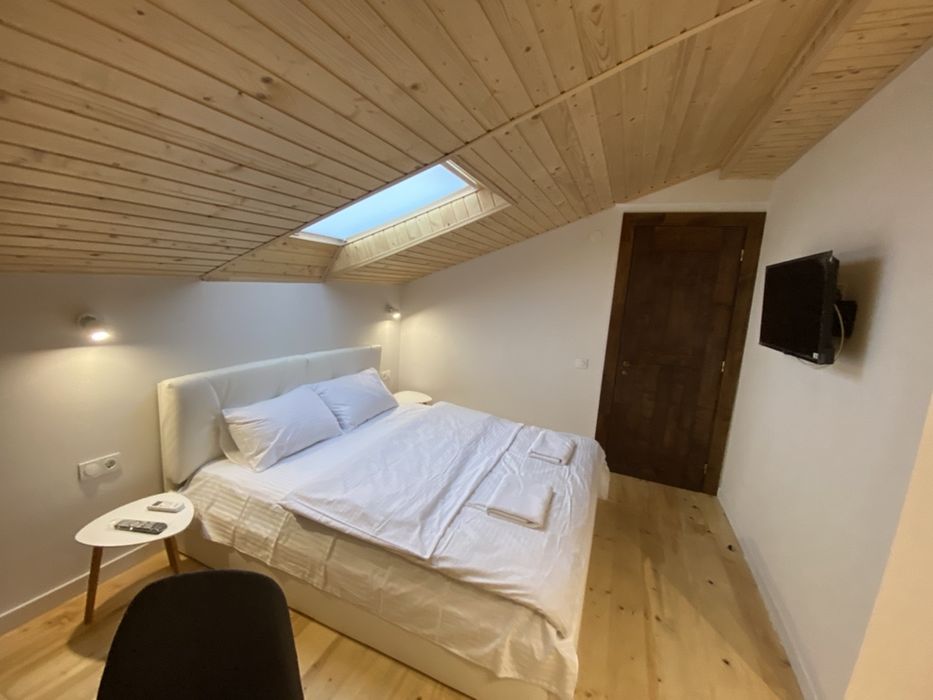 Апартаменти всі номера з кондиціонером, нові після ремонту, з кухнею.