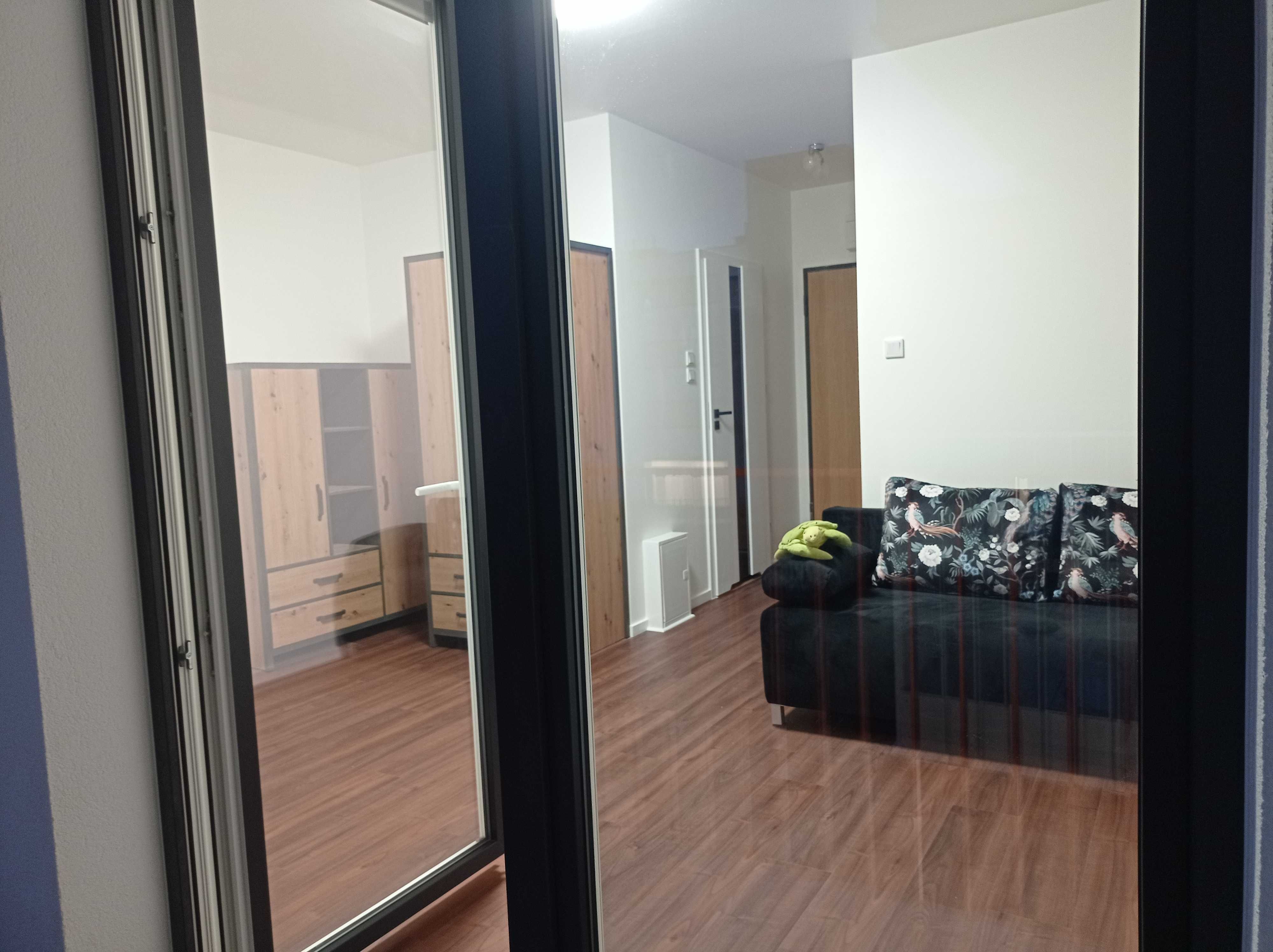 Kawalerka przy Galerii Północnej i tramwaju 17, balkon, osobna kuchnia