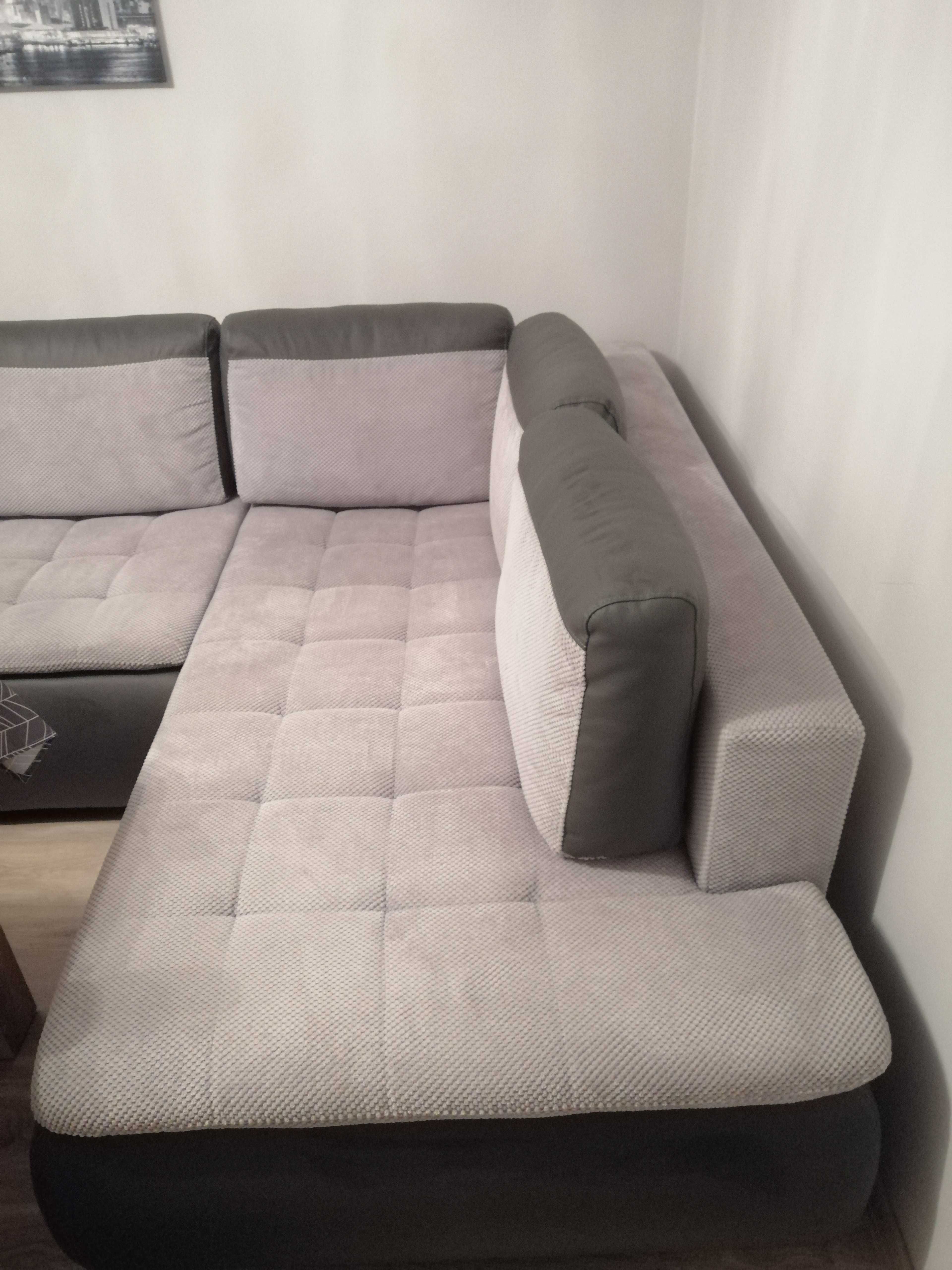 Rogówka w kształcie litery U z funkcją spania