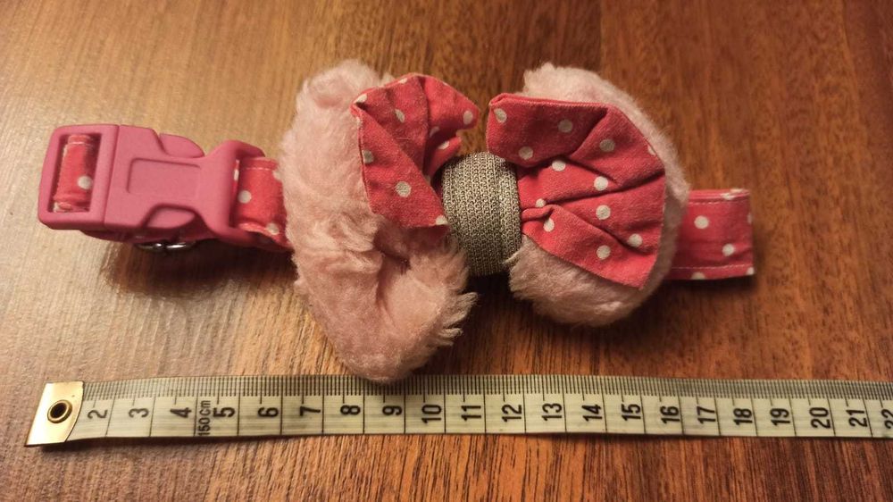 NA CEL CHARYTATYWNY Ozdoba na szyję dla psa. Opis!