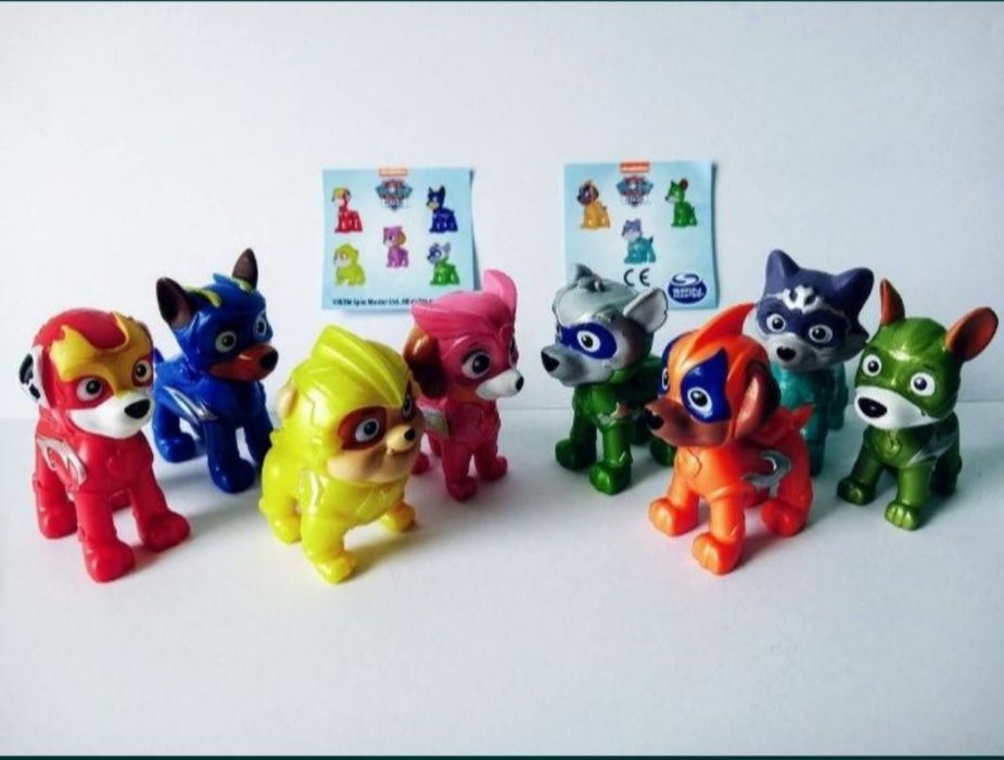 komplet, kosmopieski, psi patrol, figurki, everest, skye, trucker