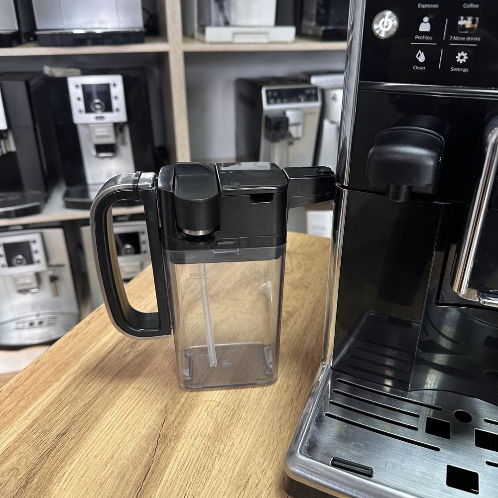 Кавомашина Saeco PicoBaristo Deluxe SM5570