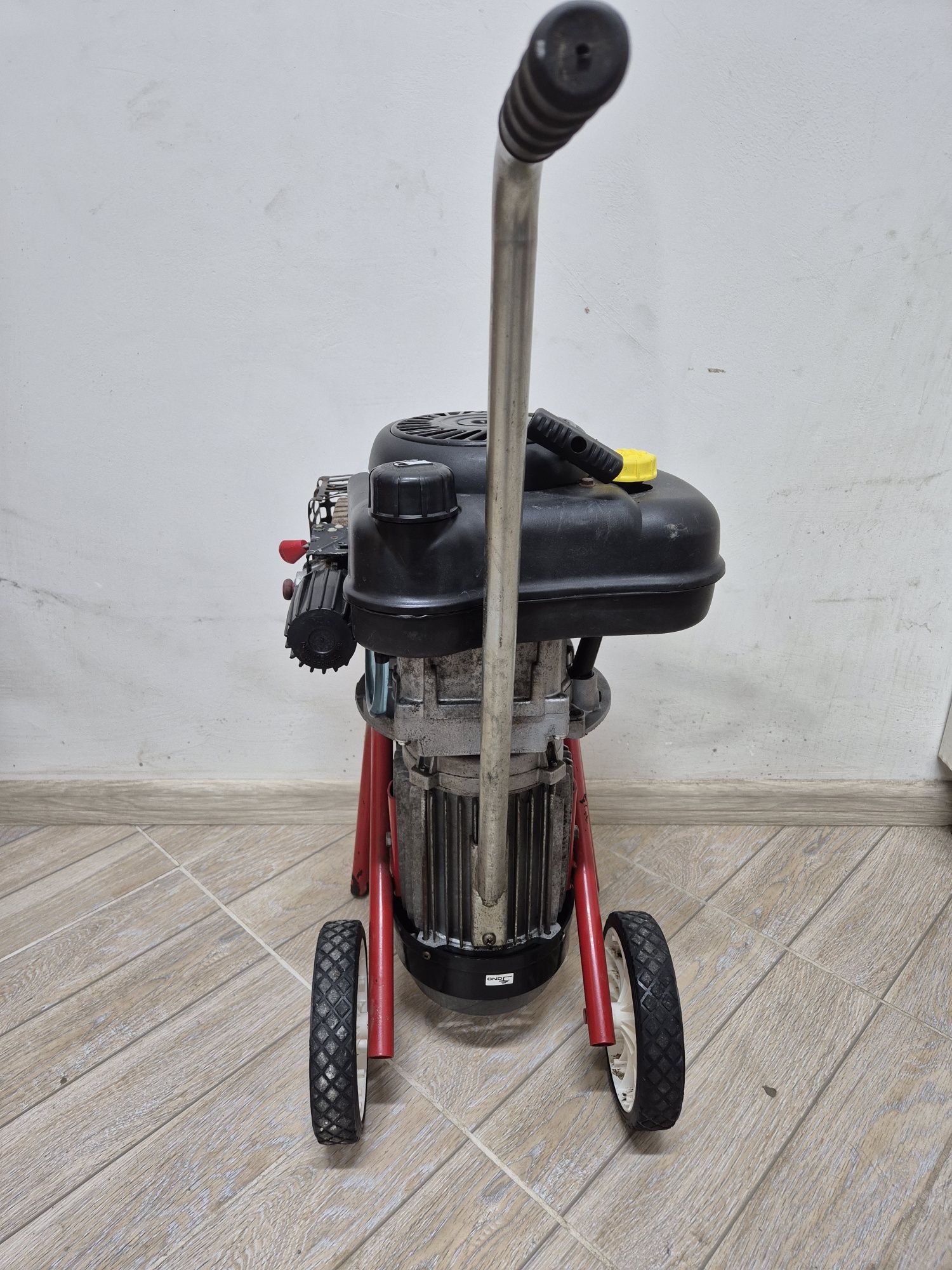 Генератор 2kWt 4тактний generac vt2000 бензиновий