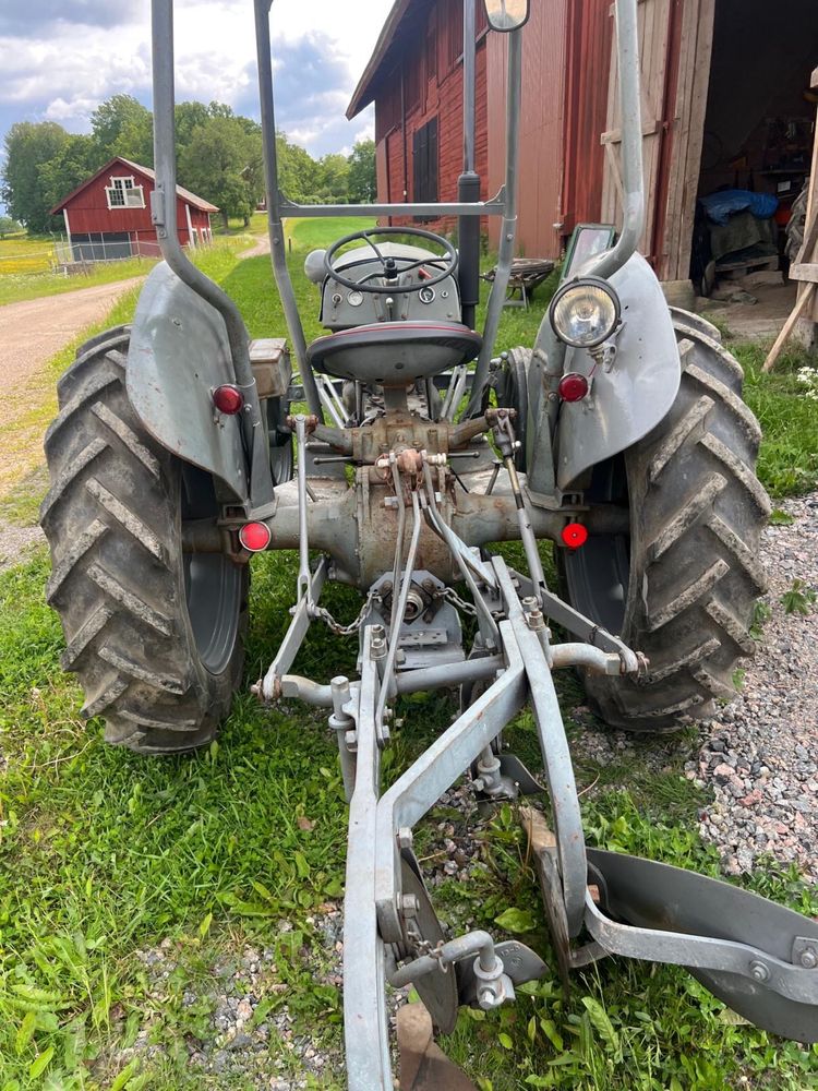 Massy ferguson gralle nie johandeere zetor claas ursus