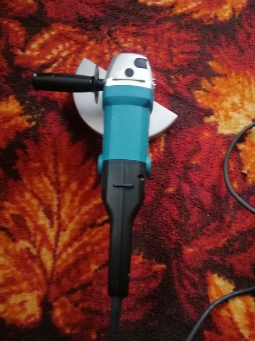 Болгарка макіта, продам