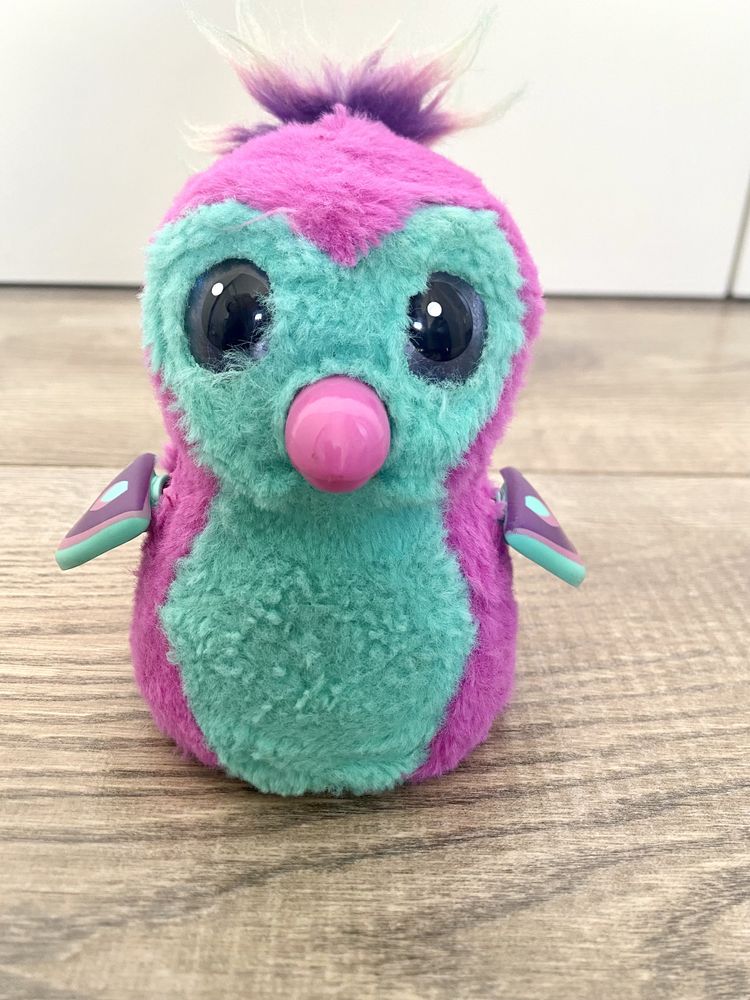 Hatchimal recem nascido, como novo