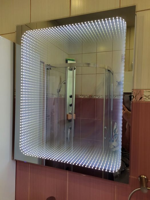Lustro LED  łazienkowe
