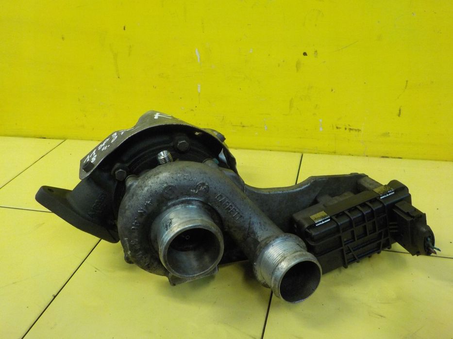 AUDI A8 D3 4.0 TDI 06r 275KM ASE turbina turbosprezarka prawa 057145702T