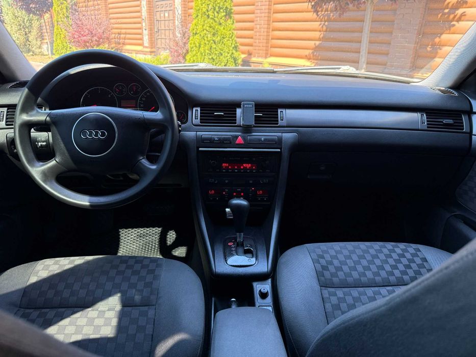 Audi A6 2002 гарний стан 2,5 дизель автомат