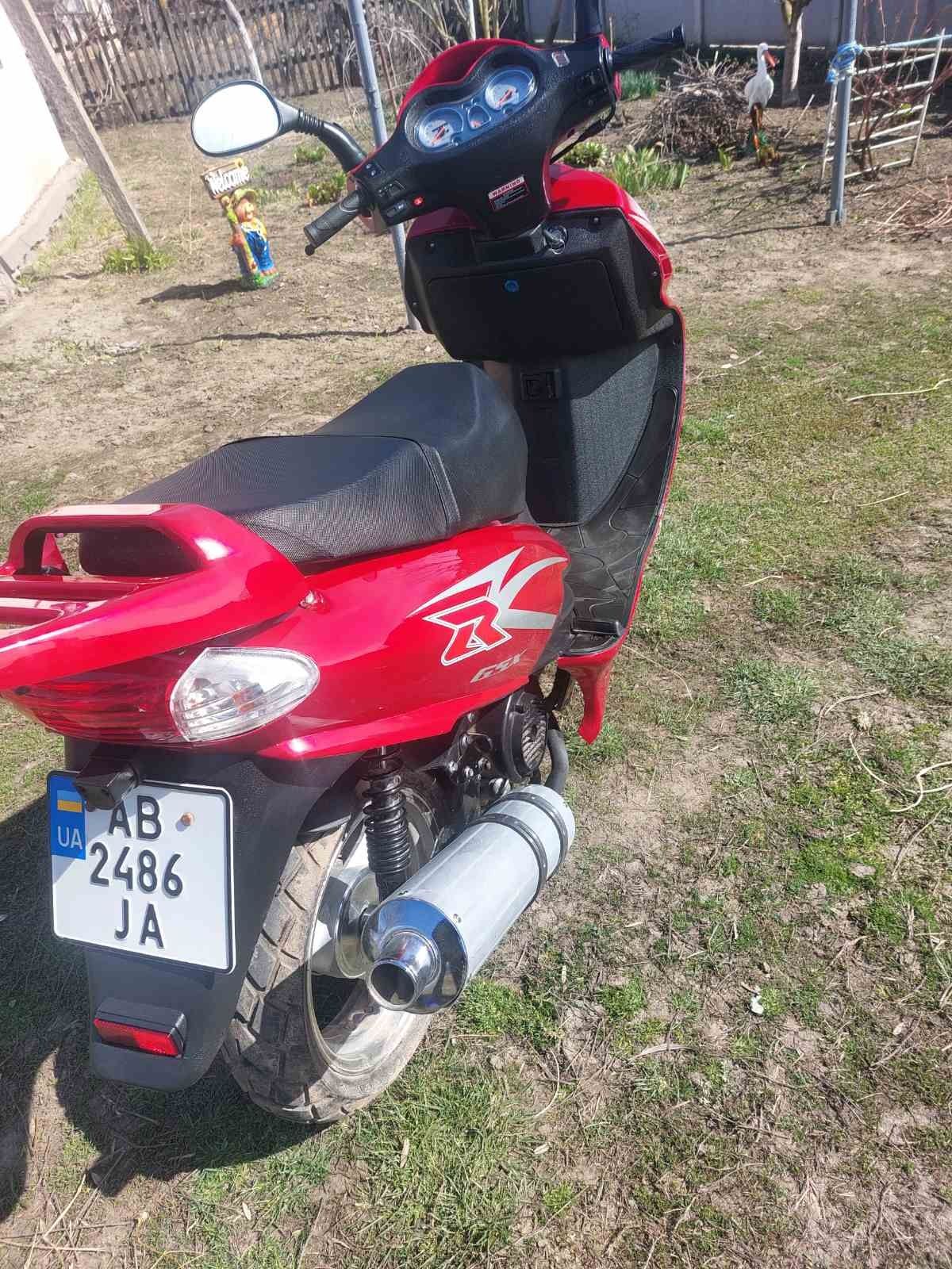 Продам скутер Fada YB 150 T