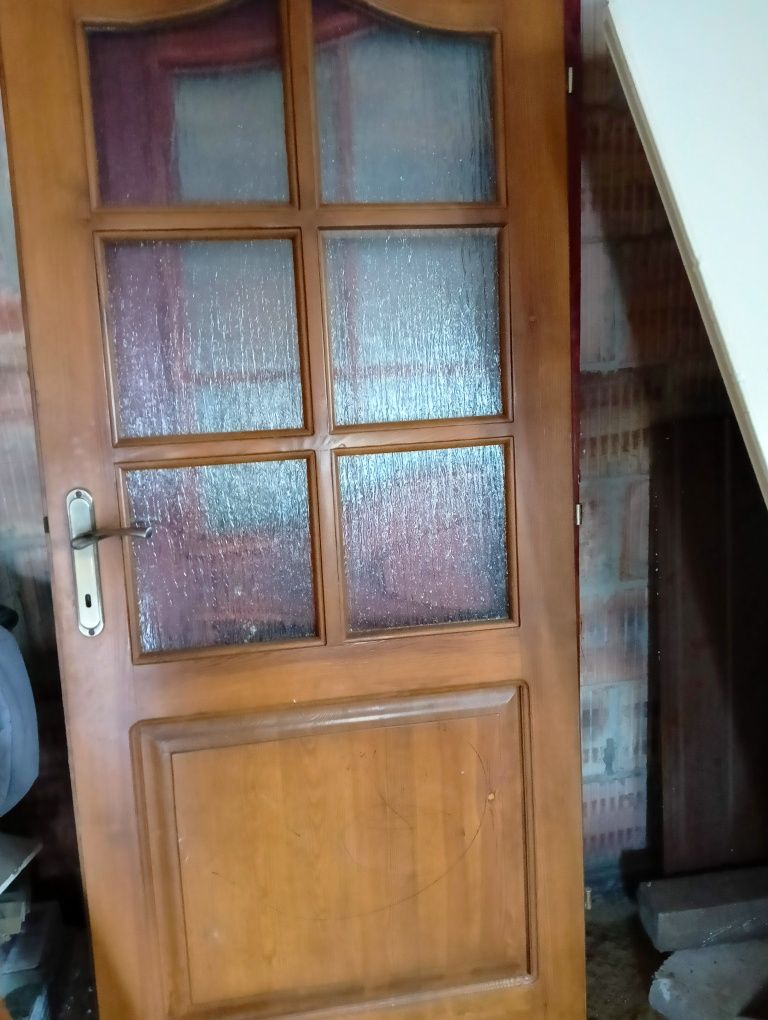 Drzwi lewe bardzo dobrym stanie