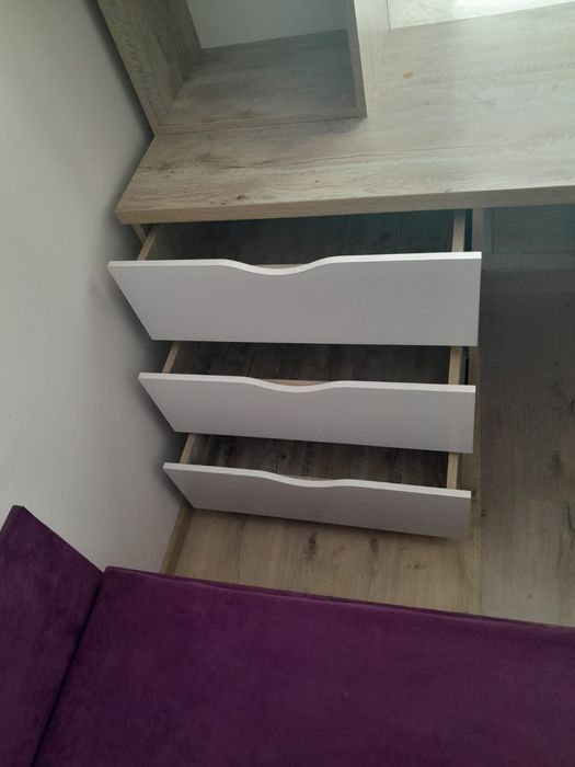 Стінка в дитячу з робочою поверхнею