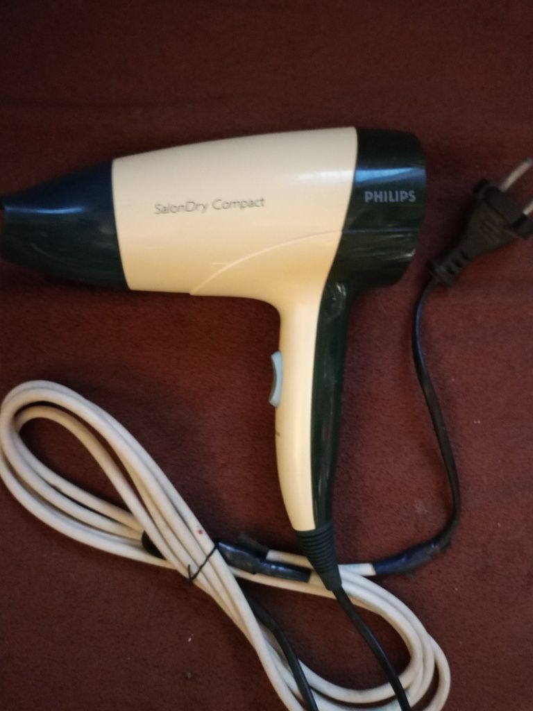 Фен Phillips 1400W