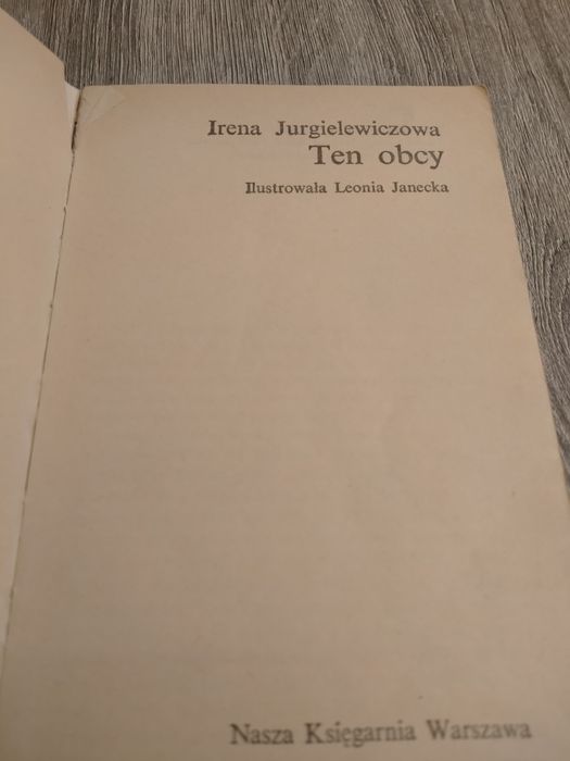 Irena Jurgielewiczowa Ten obcy biblioteka młodych