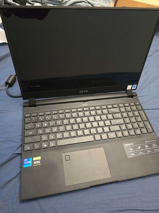 Laptop Gigabyte AERO 15 4K OLED KD Intel i7-11800H, RTX 3060 16GB/512