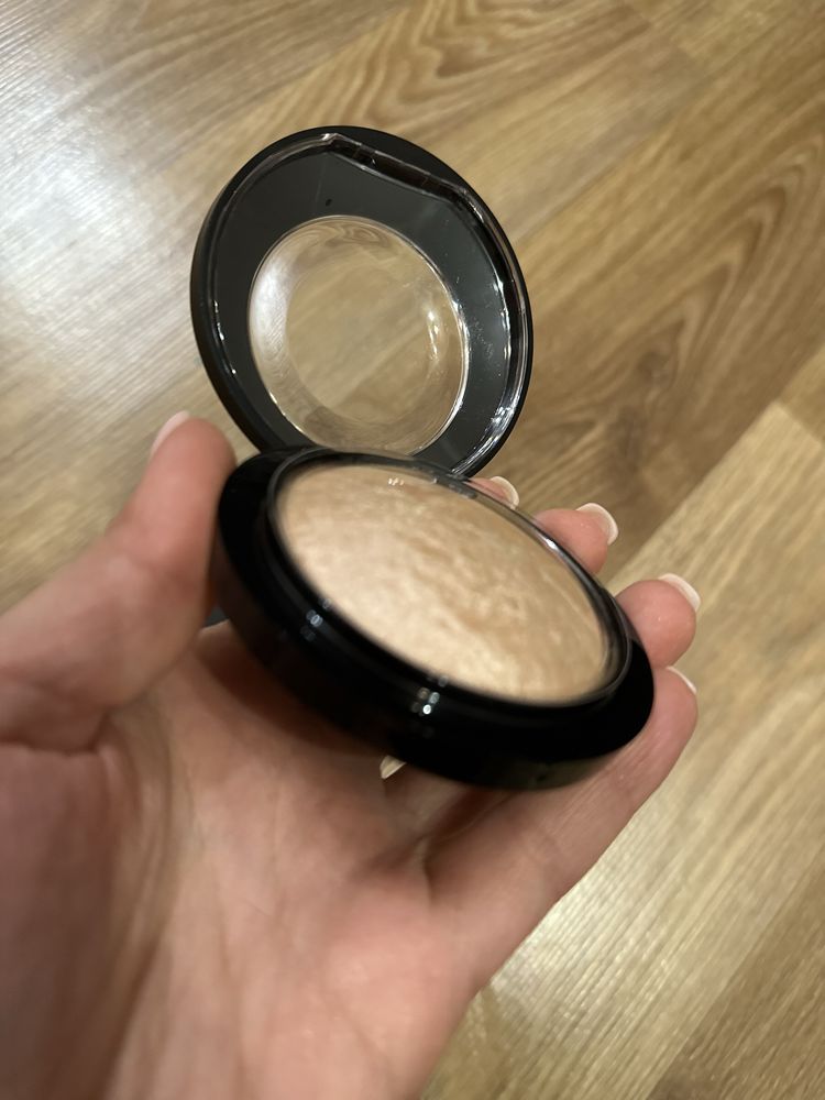 MAC cosmetics хайлайтер пудра