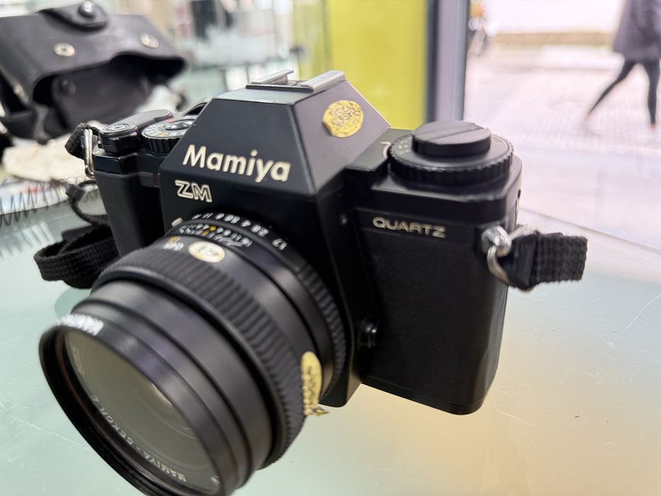 Maquina fotografica Mamiya ZM