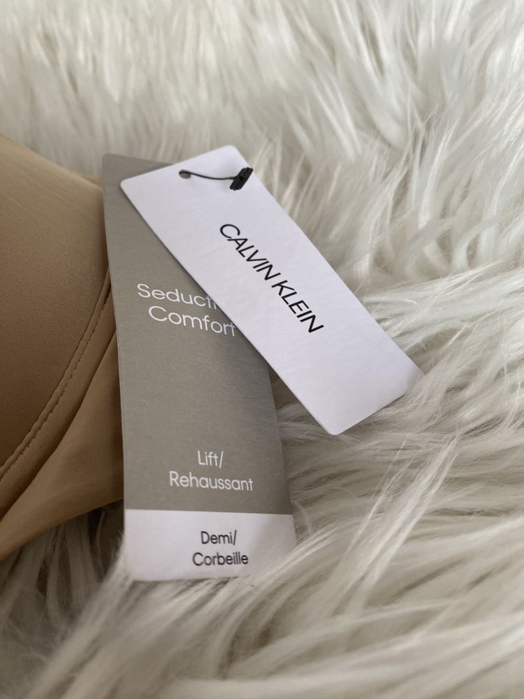 Calvin Klein – Seductive Comfort Customized Lift, push-up, 70E, nowy