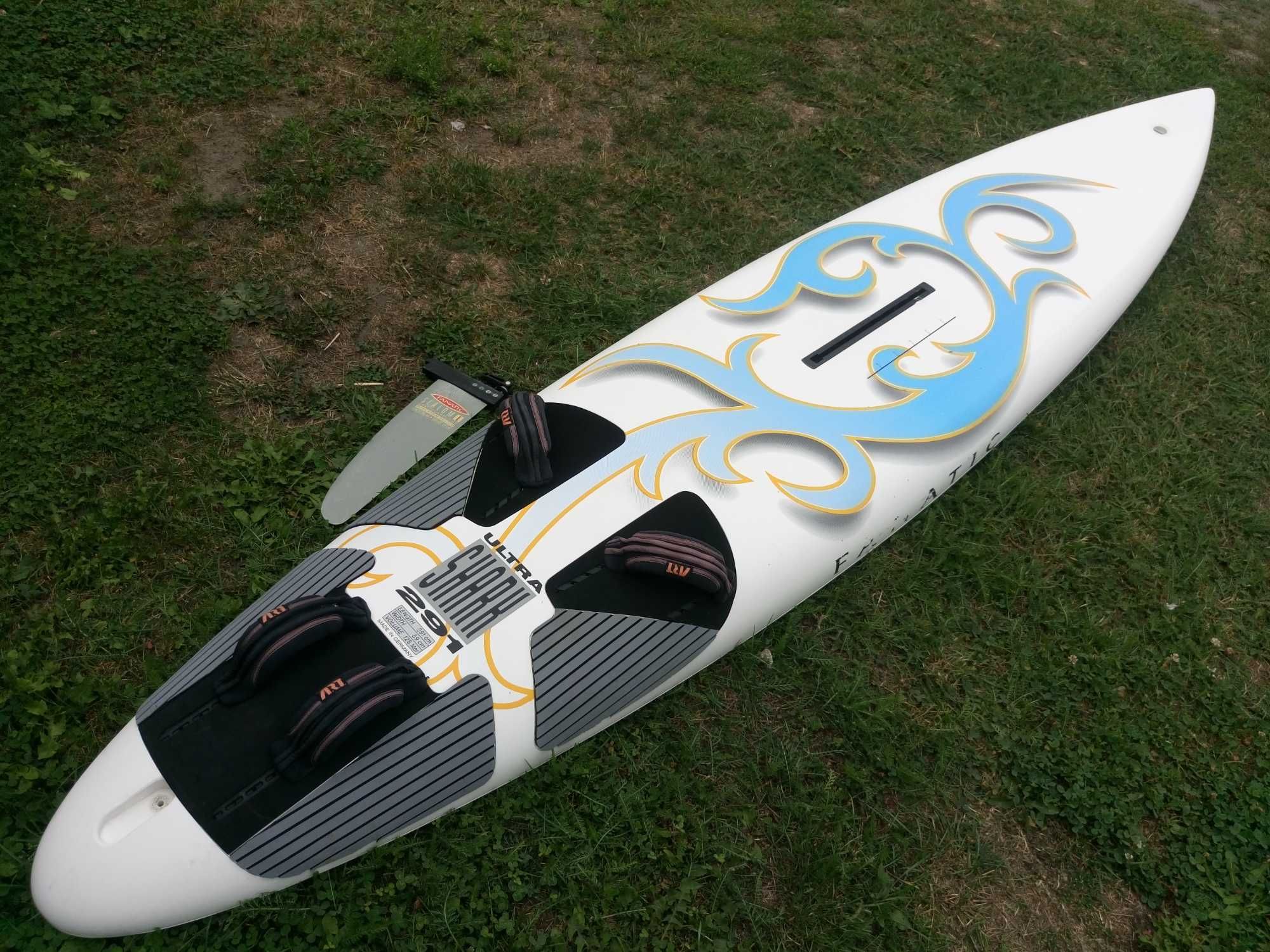 Deska do windsurfingu FANATIC ULTRA SHARK 125L windsurfingowa