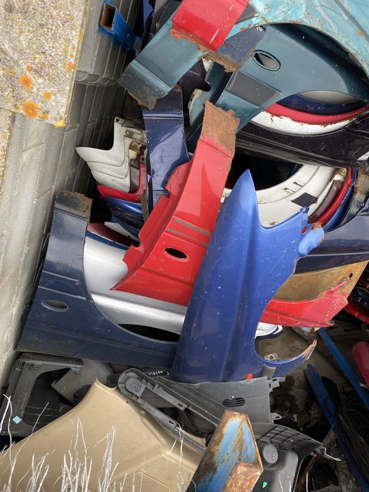 Крило Форд Мондео мк1 мк2 Ескорт Скорпио Сієра