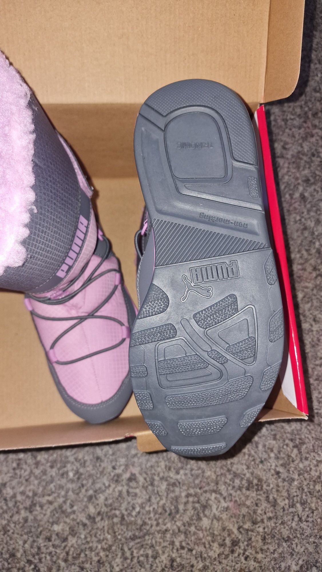 Buty zimowe na dziecko Puma, GRATIS 2 koszulki