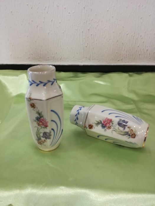 2 Jarras de Porcelana Limoges pintadas à mão