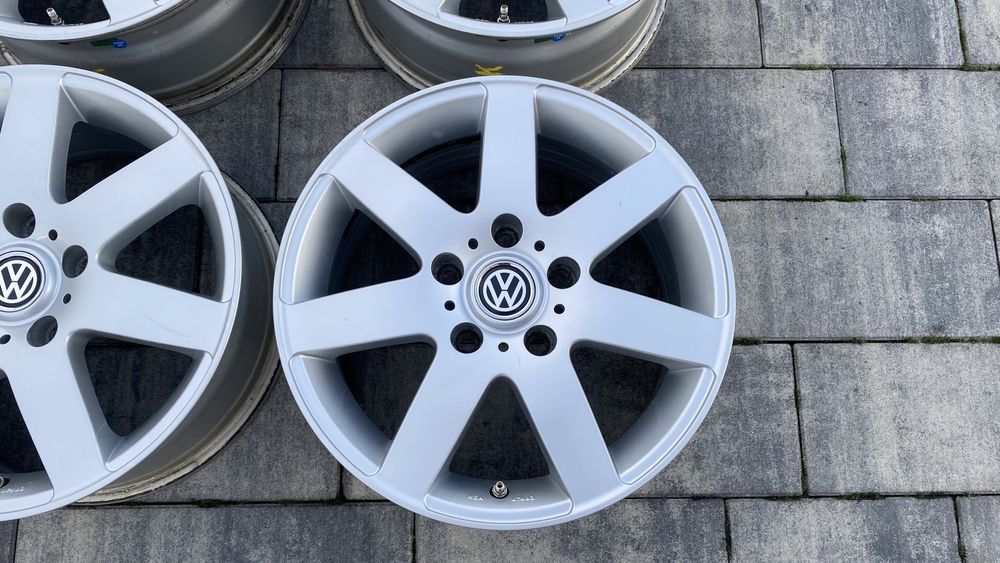 Felgi aluminiowe Platin do VW T5 T6 5x120 16 cali Transporter