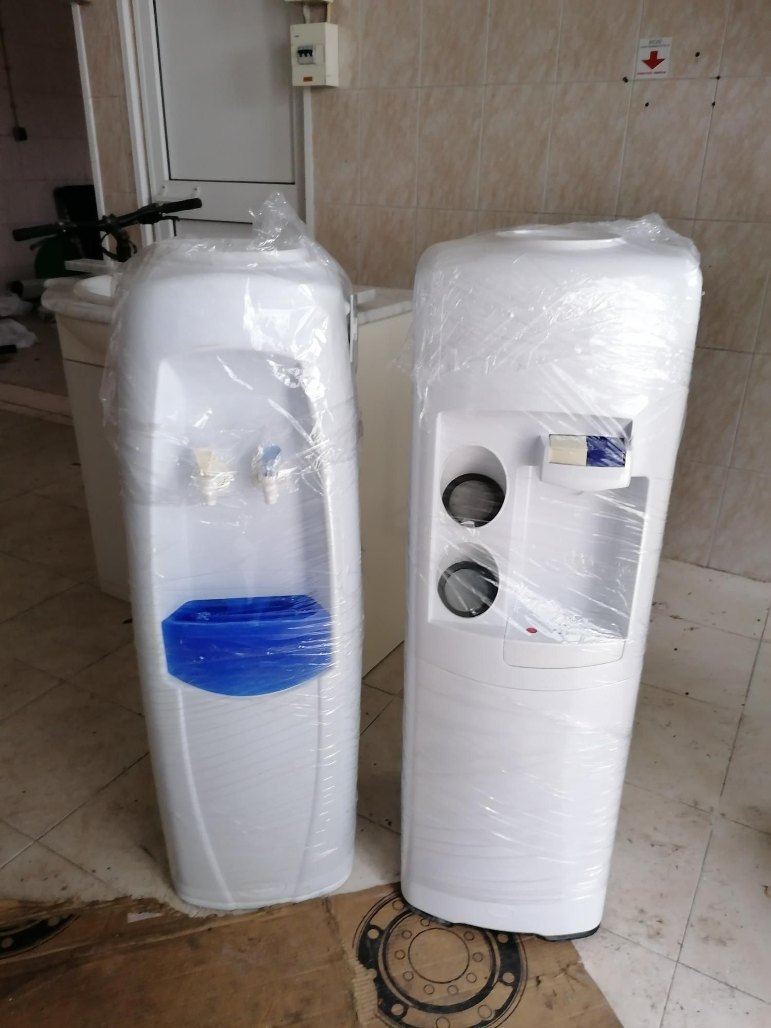 Dispensador, Máquina de água fresca e natural