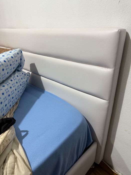 Cama Casal Pele Sintética Branco
