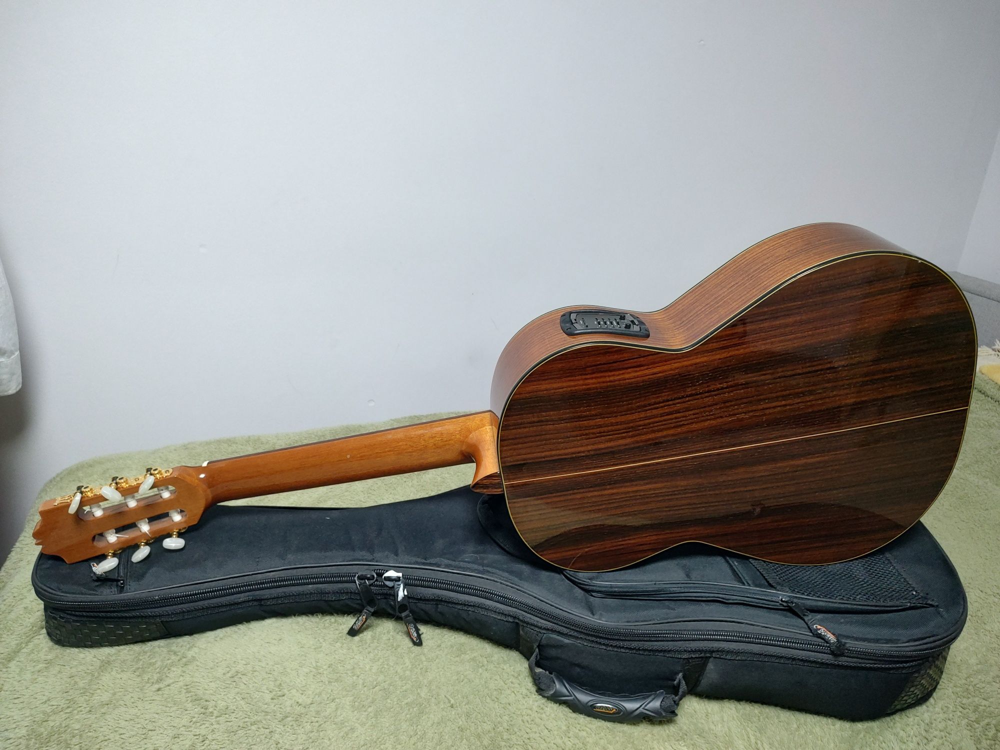 Admira Vitruoso E gitara elektroklasyczna SOFTCASE Palisander i Cedr !