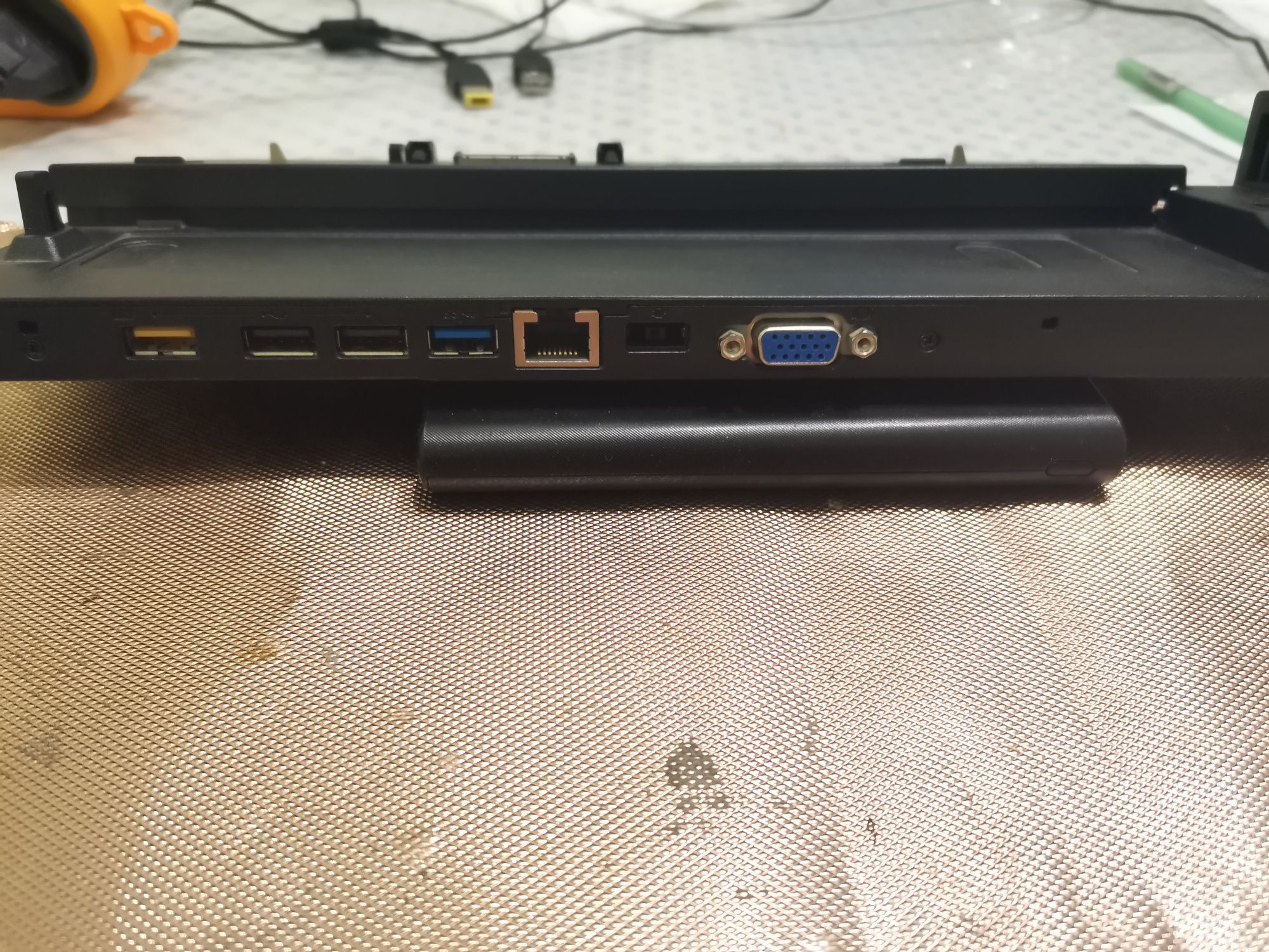 Док-станция для ноутбука Lenovo ThinkPad Basic Dock 40A0