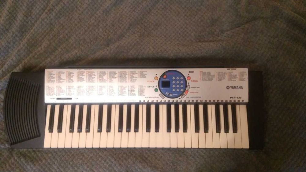 Синтезатор Yamaha PRS-125