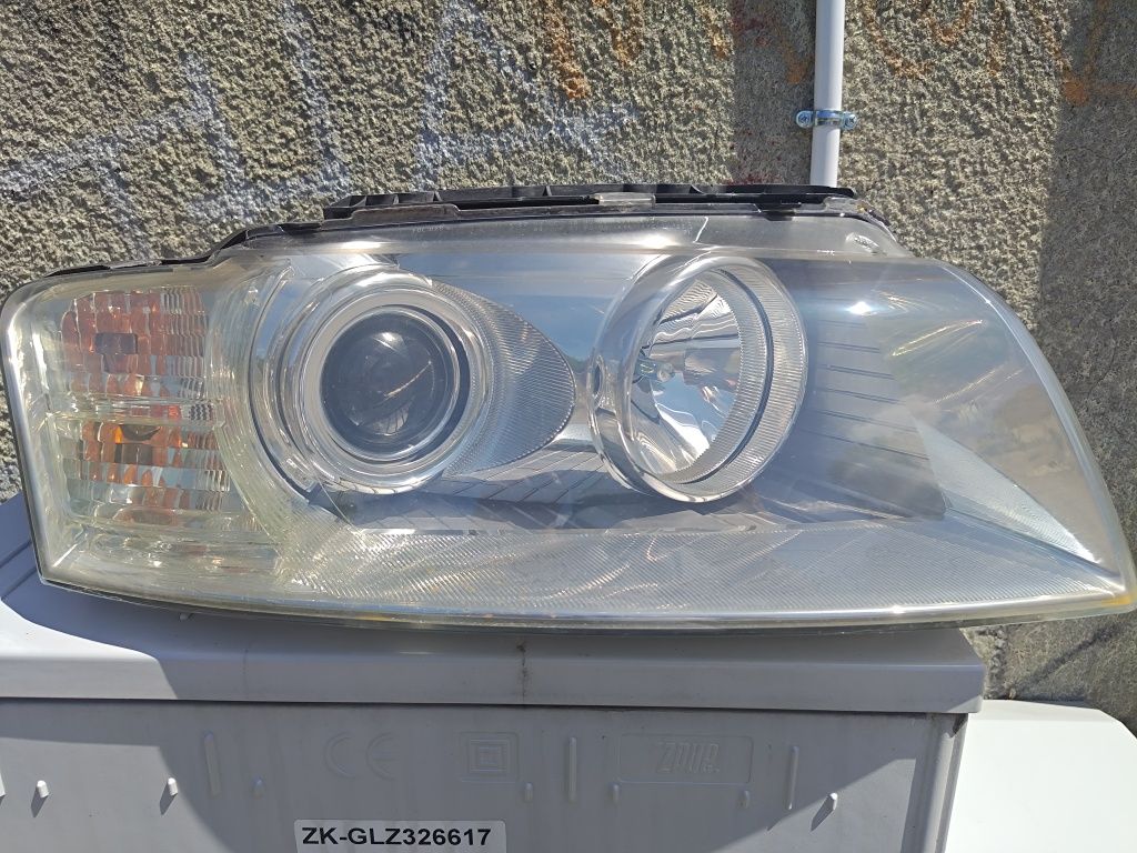 Lampy audi A8 D3