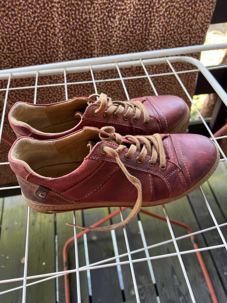 Buty ze skory Lasocki