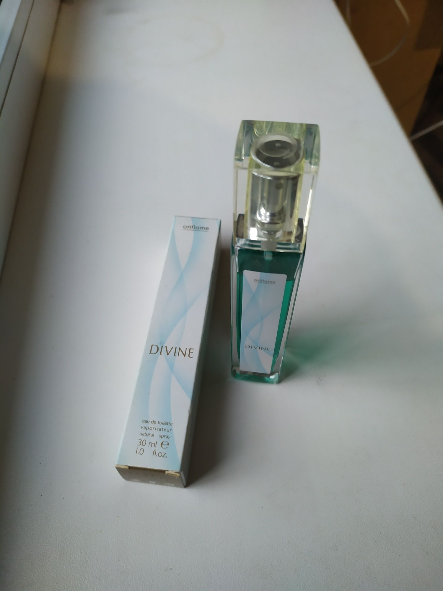 Туалетная вода Oriflame Divine духи Новая Орифлейм