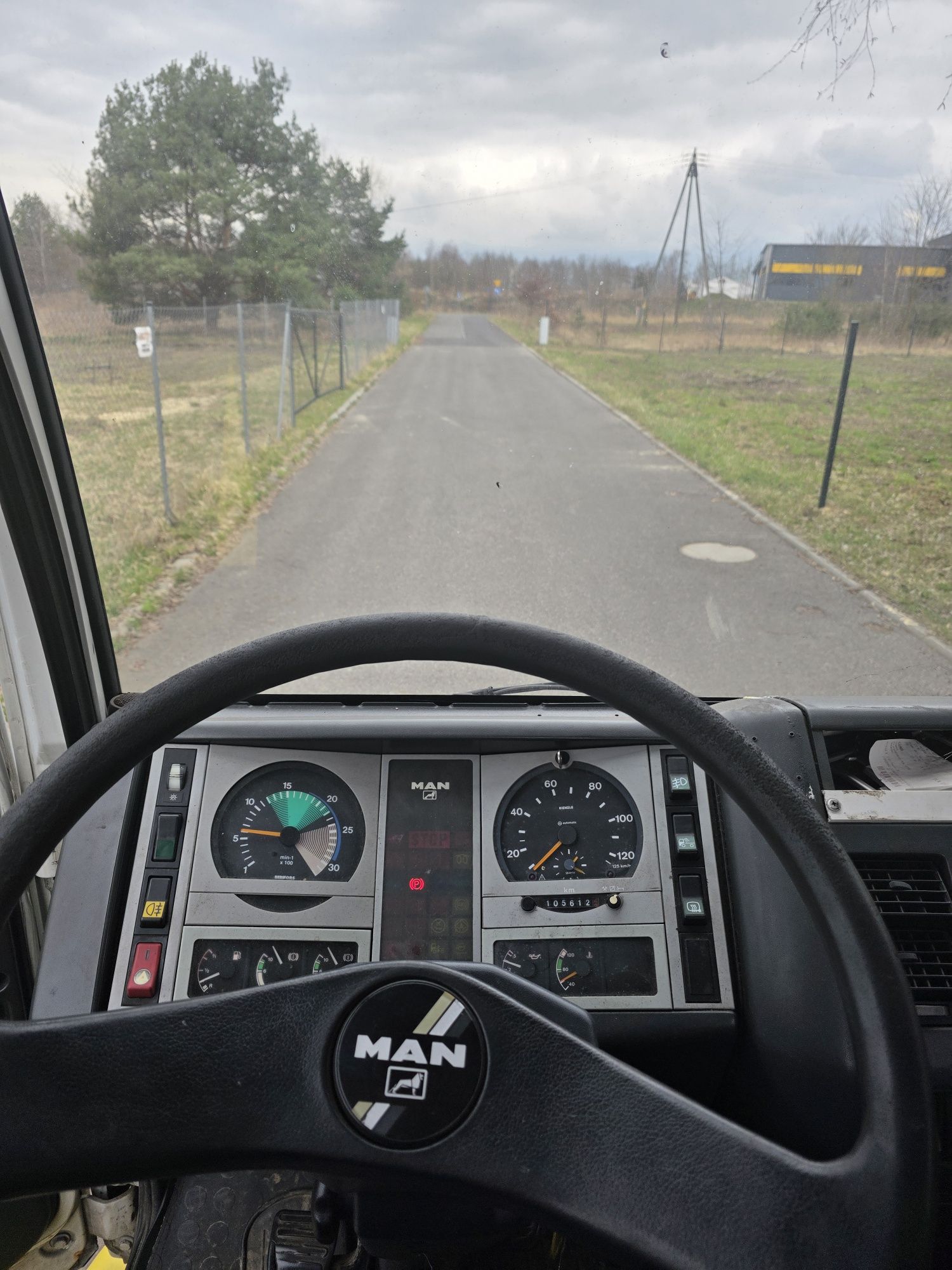 Man l2000 płyta hydrauliczna