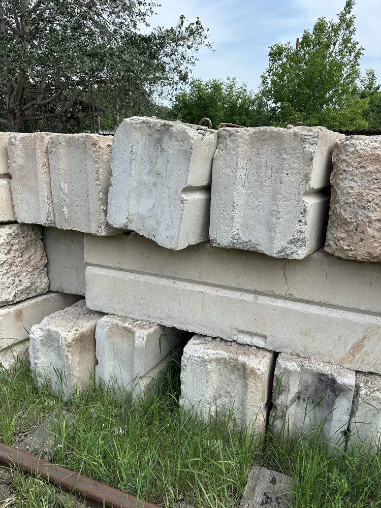 Продам кирпич облицовочный, шамотный-огнеупорный, блоки