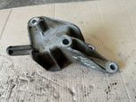 Кронштейн кпп  opel astra  j опель астра j 13248661