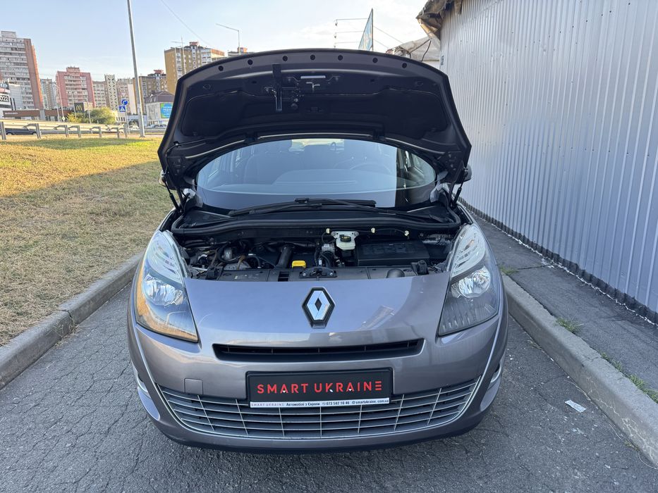 Renault Grand Senic 1.5 dci автомат з Швейцарії