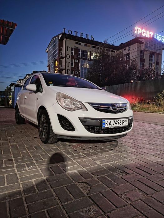 Opel Corsa 2011 рік 200 км , 1.4 бензін , міханіка