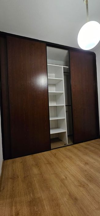 Szafa do zabudowy 3 drzwiowa