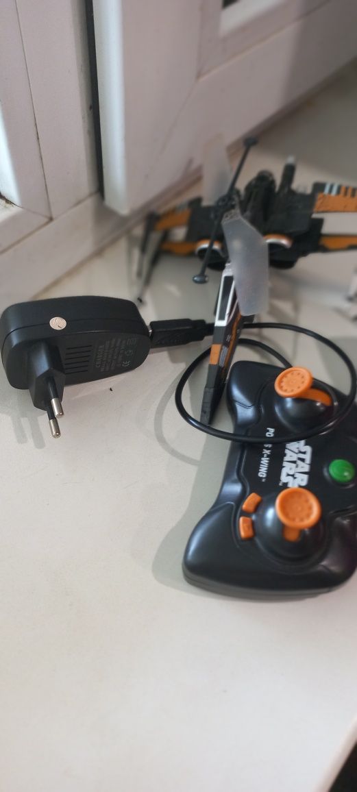 Продам грушки на радиоуправлении
Air Hogs звездные воины усиленный ист